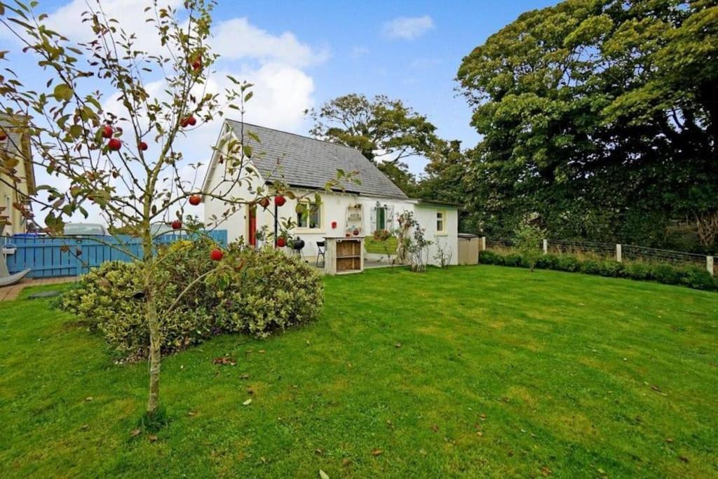 The Gate House Villa Kirkistown Exteriör bild
