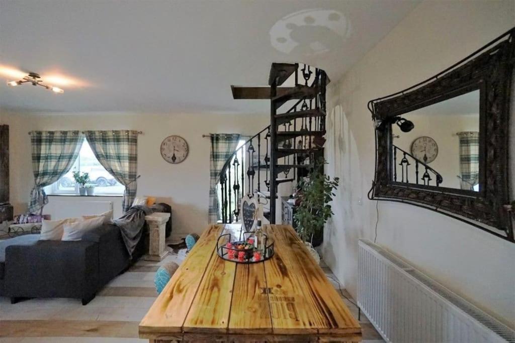 The Gate House Villa Kirkistown Exteriör bild