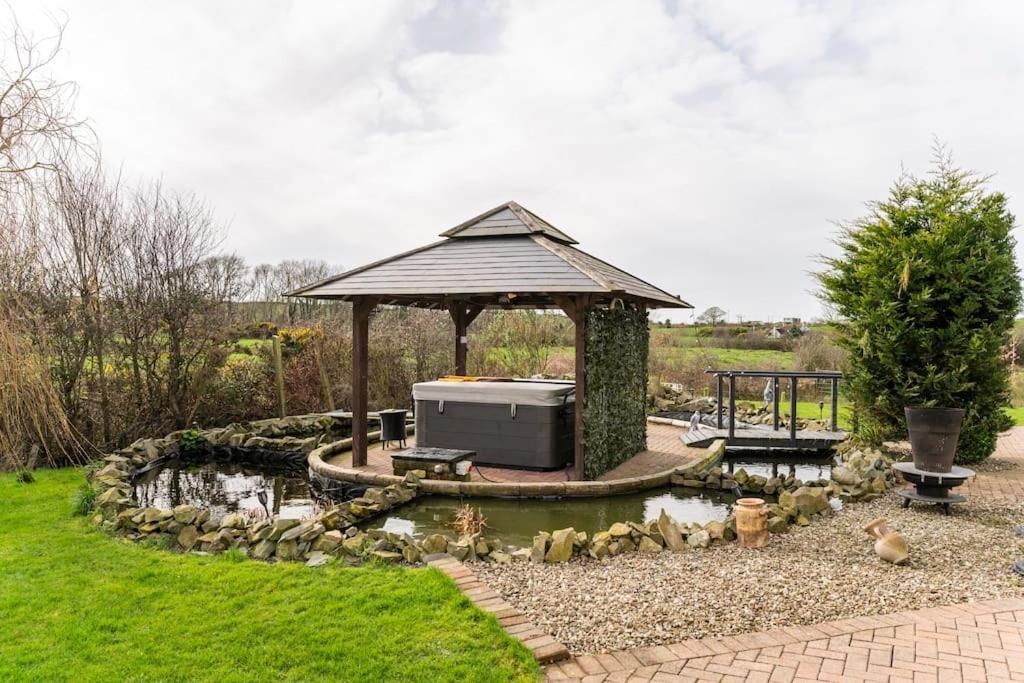 The Gate House Villa Kirkistown Exteriör bild